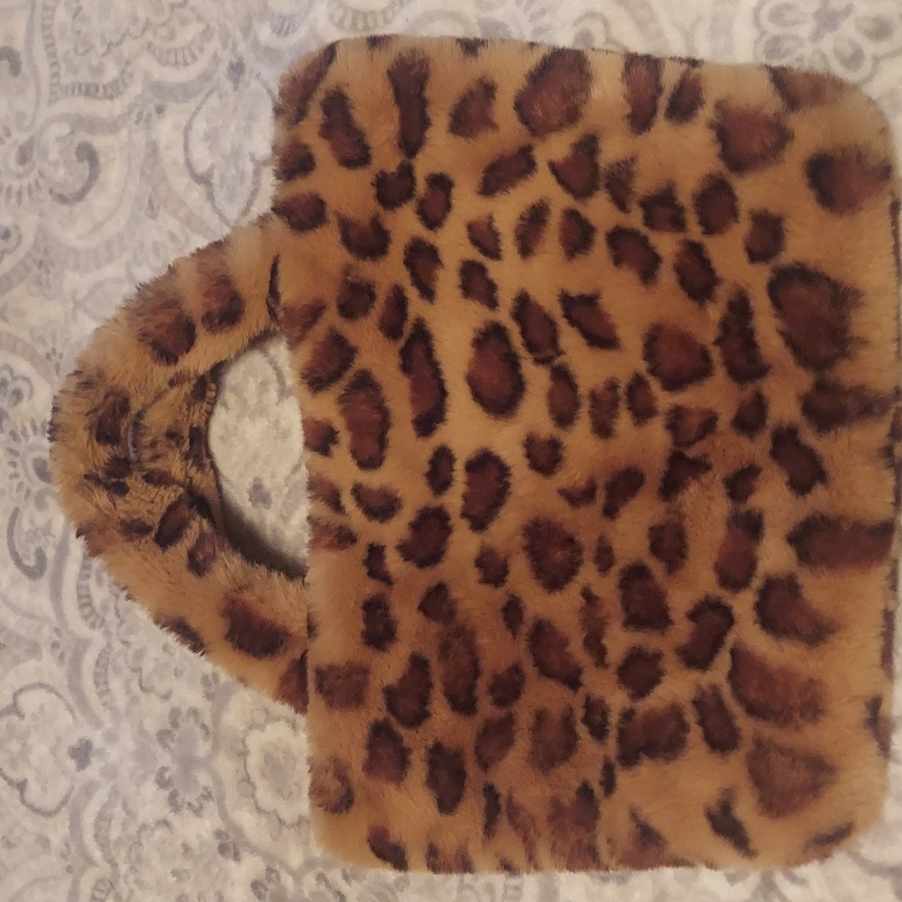 Leopard Print Faux Furry Handbag